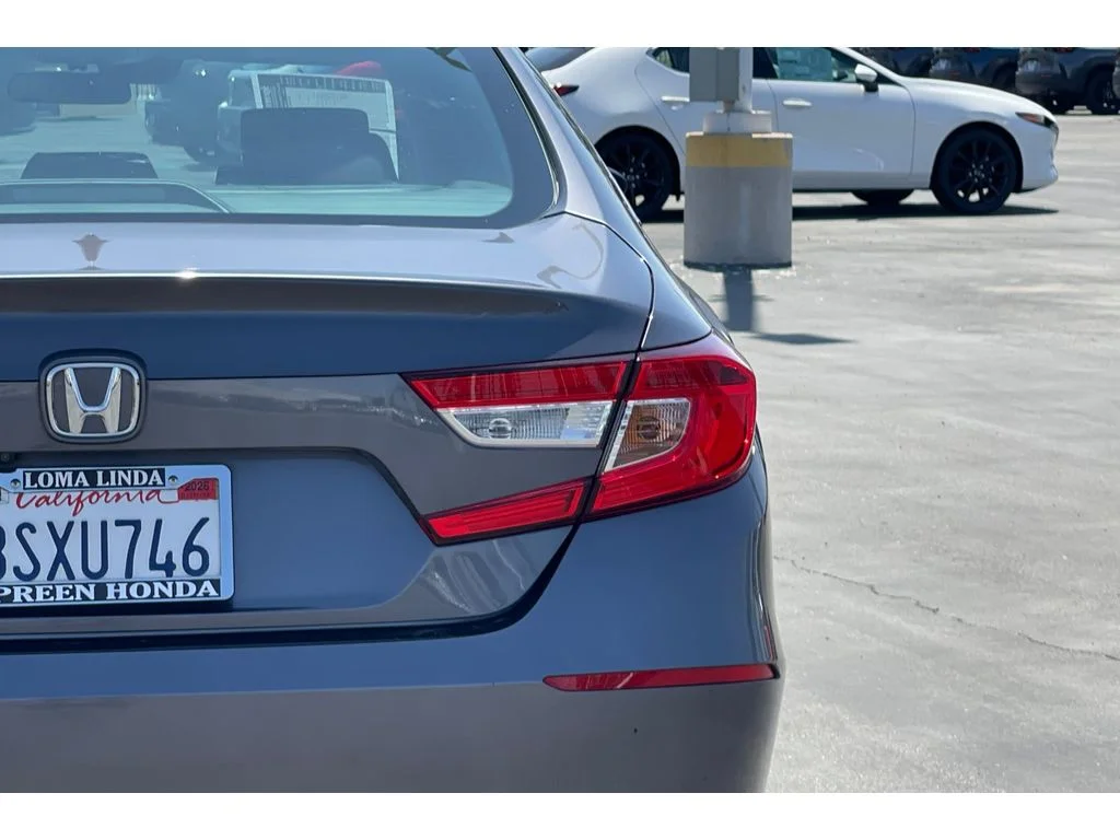 Used 2020 Modern Steel Metallic Honda LX image 16