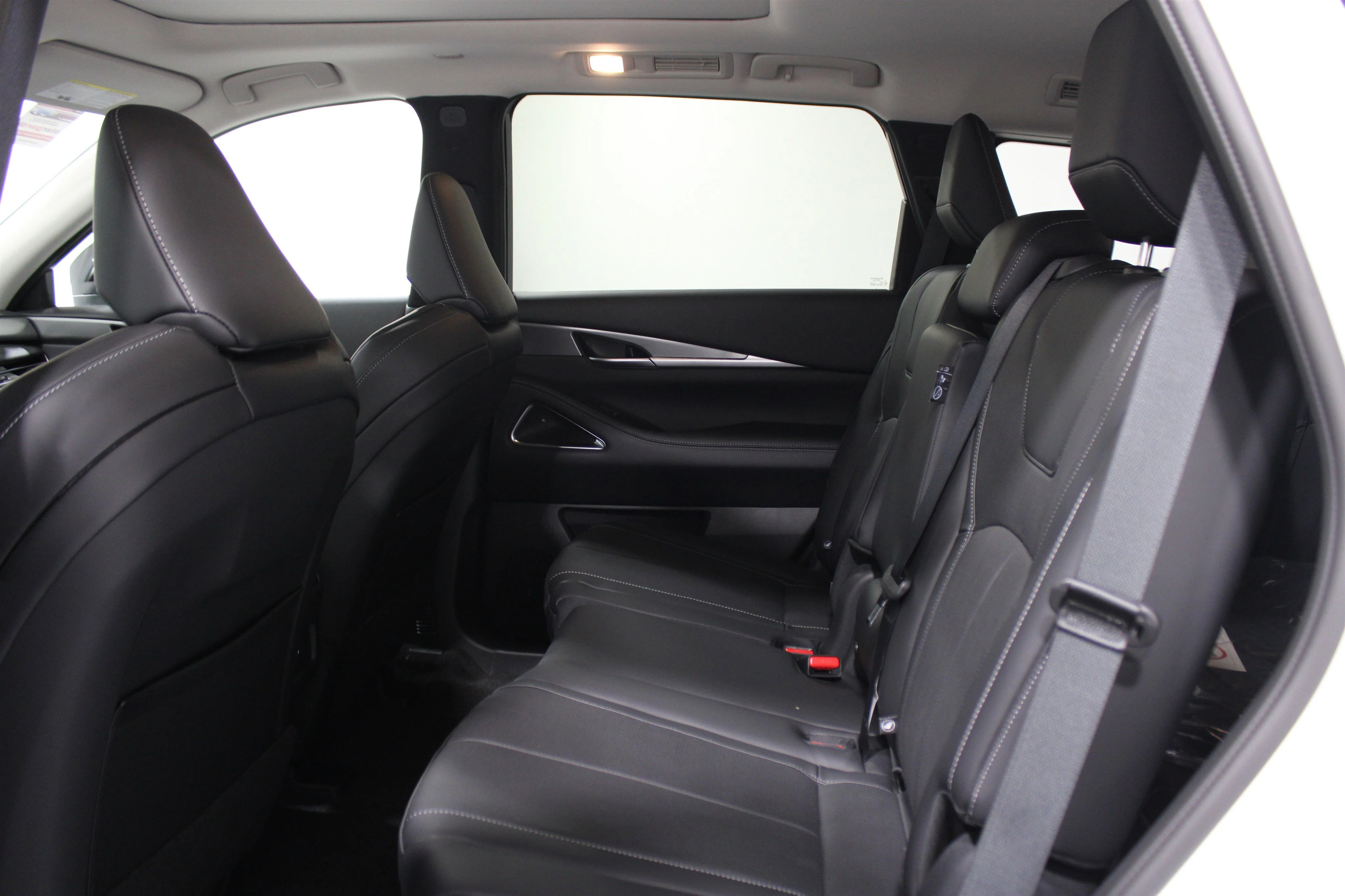 2027 INFINITI QX60 LUXE - Photo 20