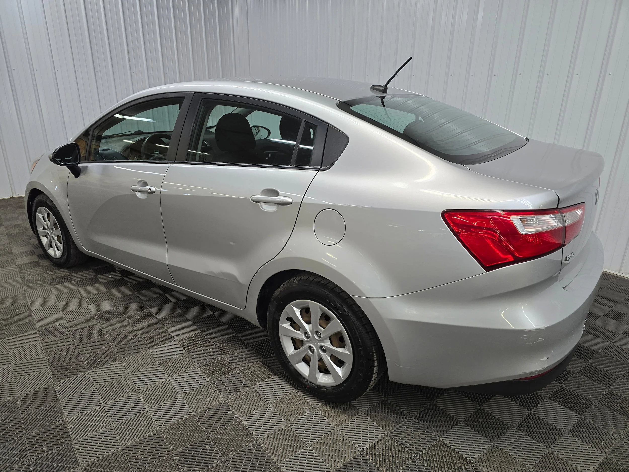 Used 2016 Bright Silver Kia LX FWD image 9