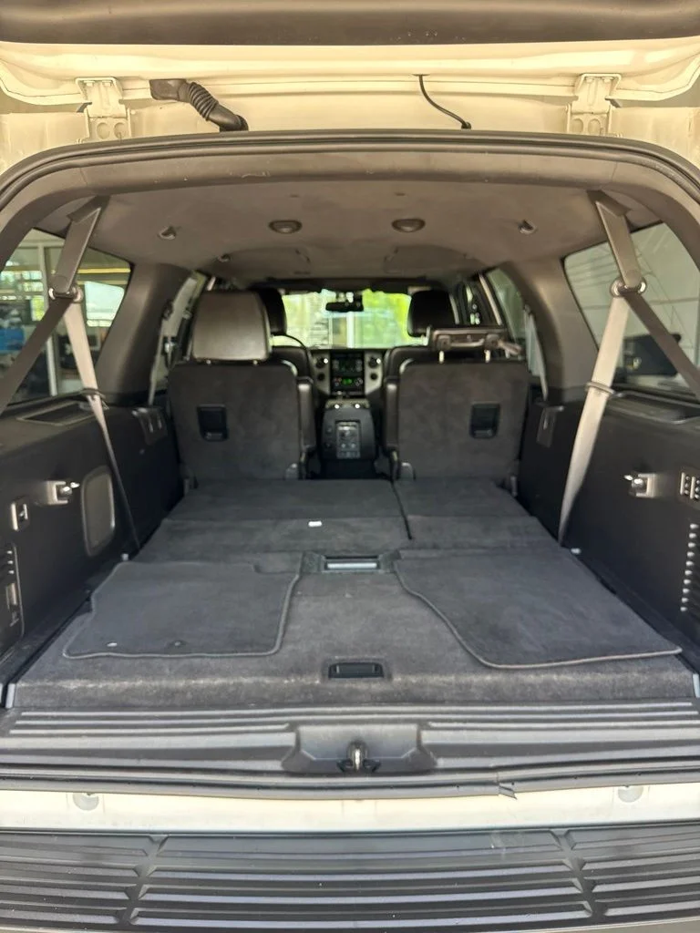 Used 2012 White Ford Limited image 14