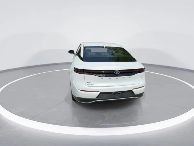 Used 2023 White Toyota XLE image 7
