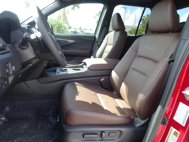 New 2026 Radiant Red Metallic II Honda RTL image 7