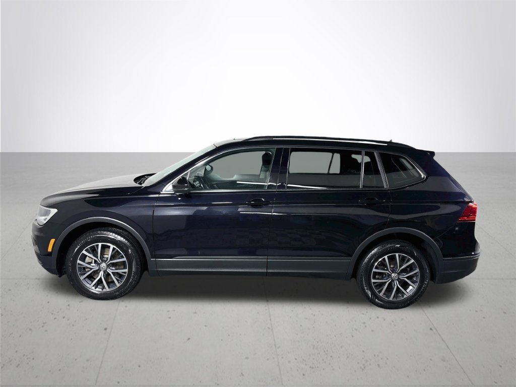 Used 2019 Deep Black Volkswagen 2.0T SE image 9