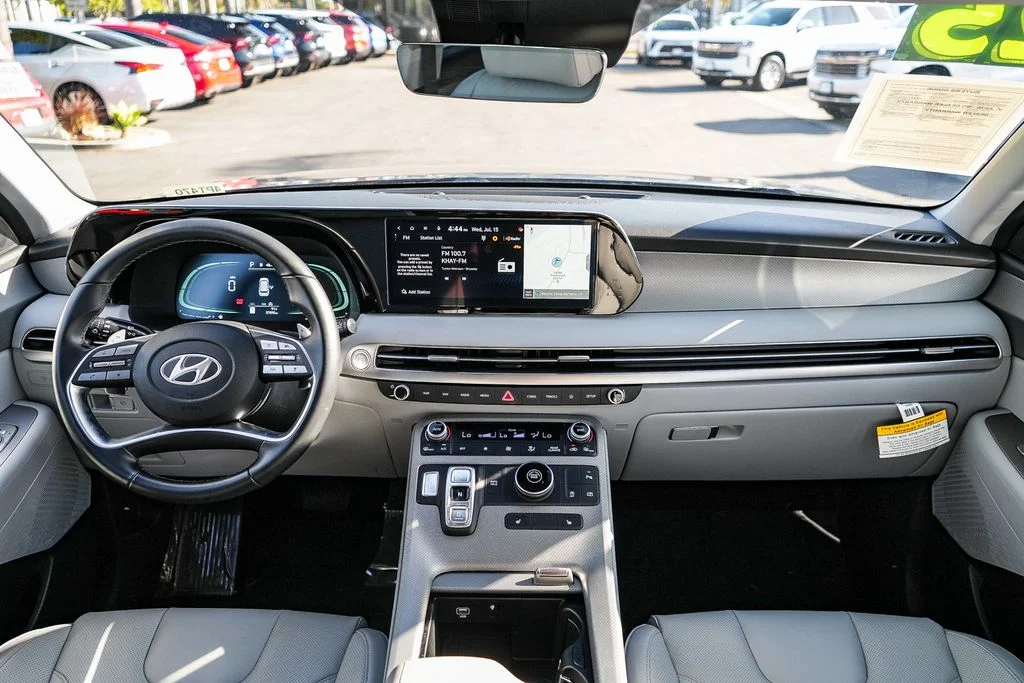 Used 2025 Gray Hyundai SEL image 12