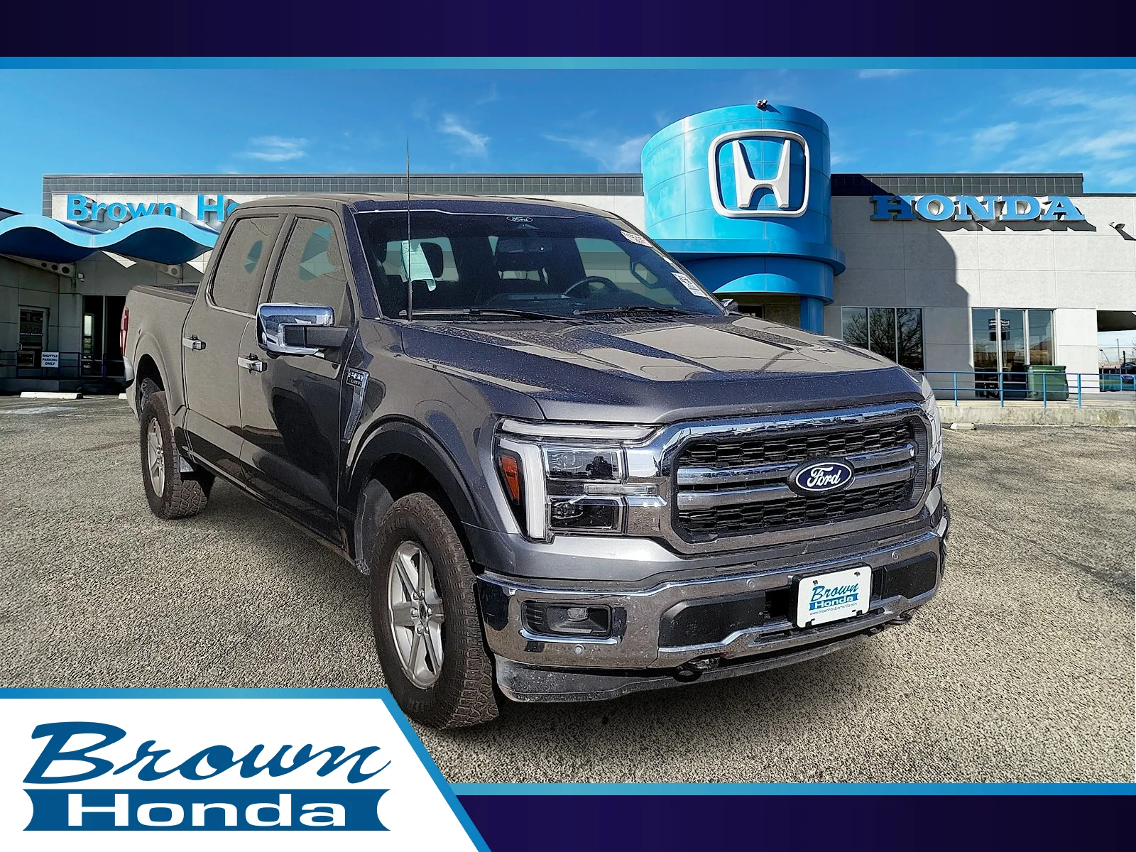Used 2025 Gray Metallic Ford LARIAT image 1