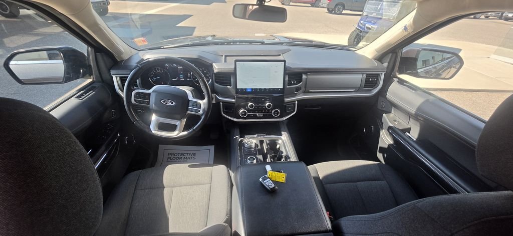 Used 2024 Gray Metallic Ford XLT image 28
