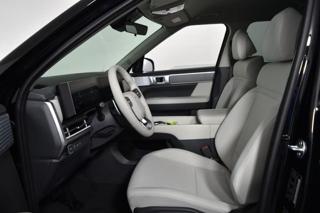 New 2026 Black Hyundai SE image 30