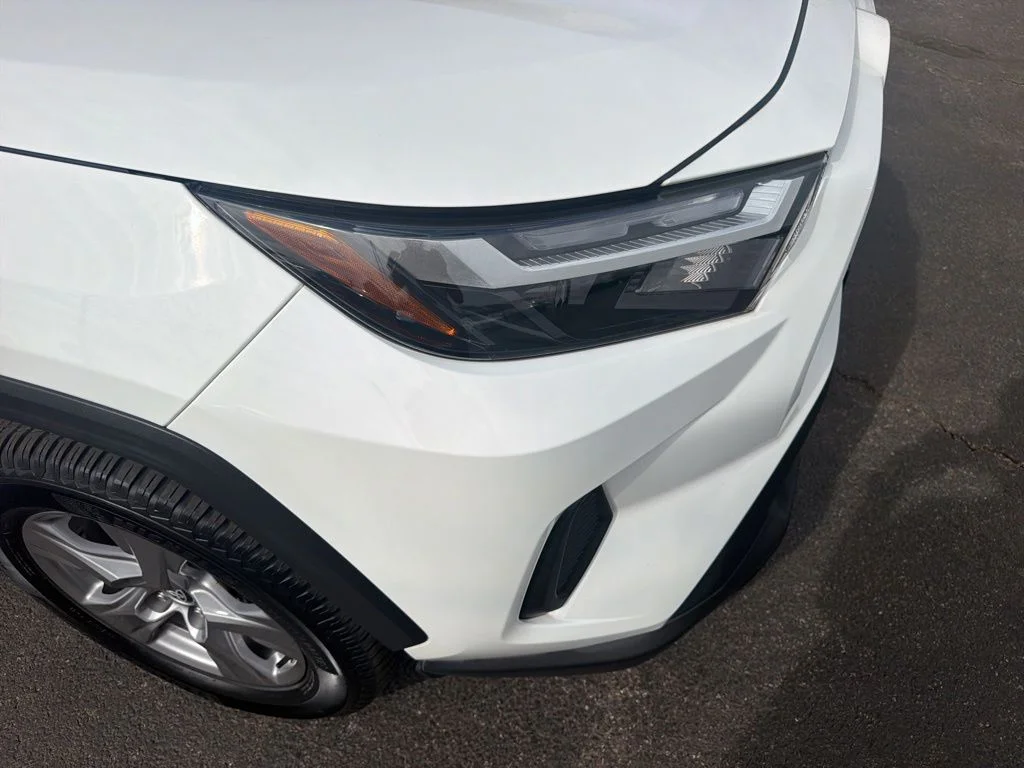 Used 2023 White Toyota XLE image 14