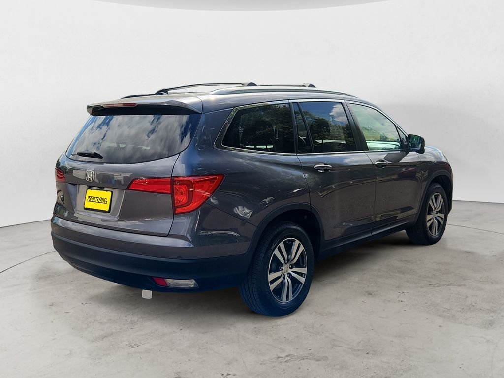 Used 2018  Honda EX image 5