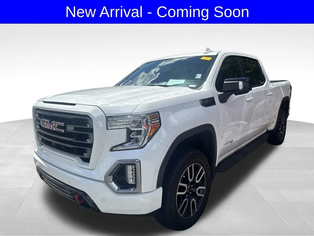 Used 2022 White GMC AT4 image 1