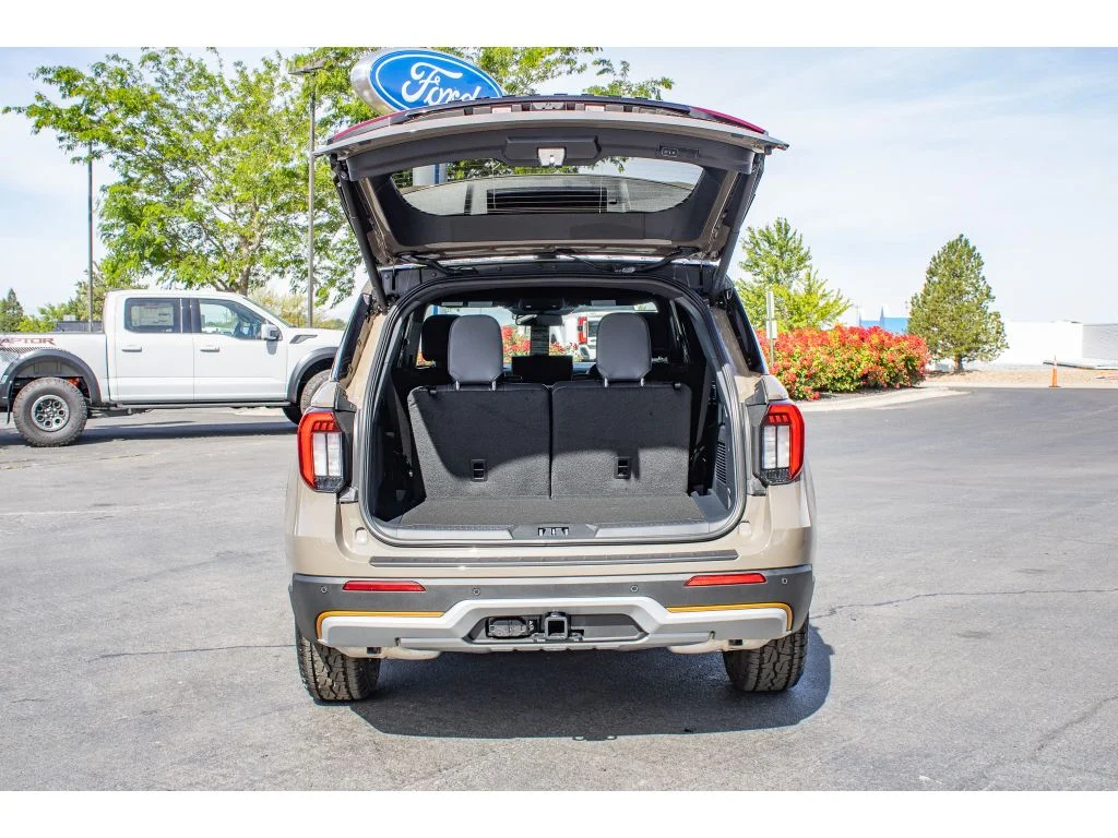 New 2026 MARSH GRAY Ford Tremor image 11