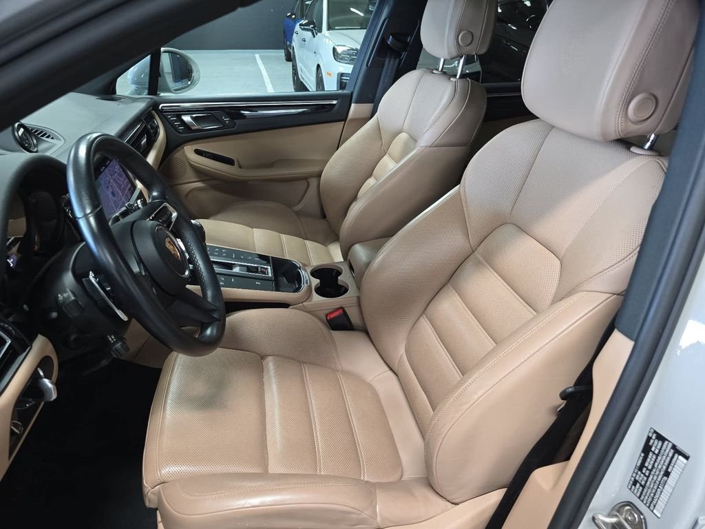 Used 2023 Grey Porsche Base image 5