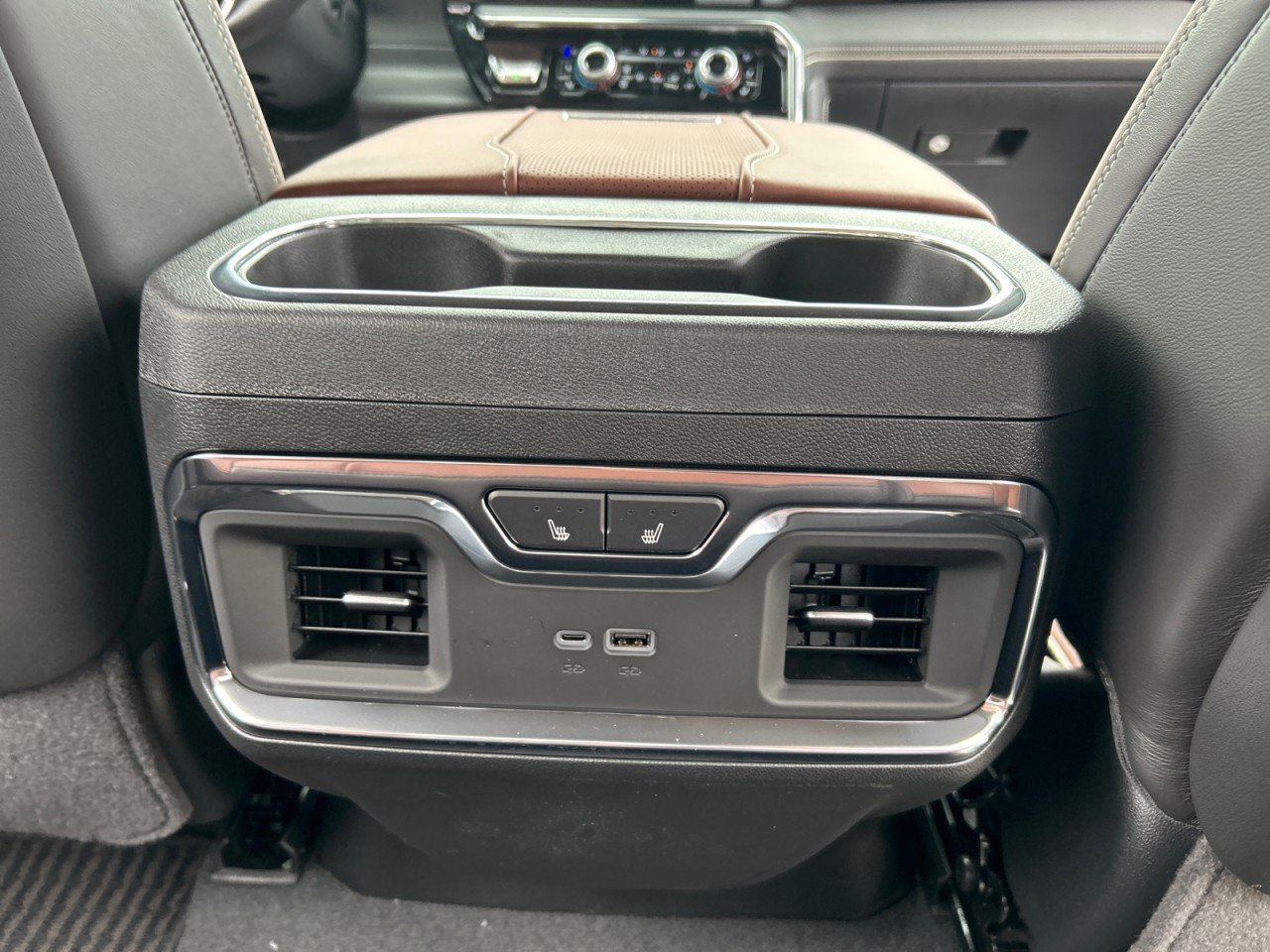 New 2026 Glacier White Tricoat GMC Denali Ultimate image 24