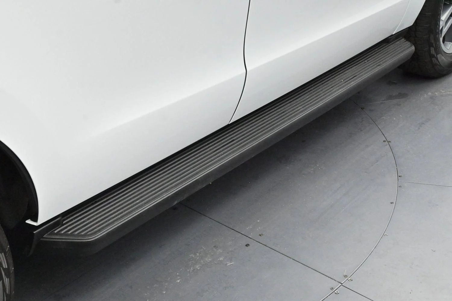 Used 2025 White Ford Active image 9