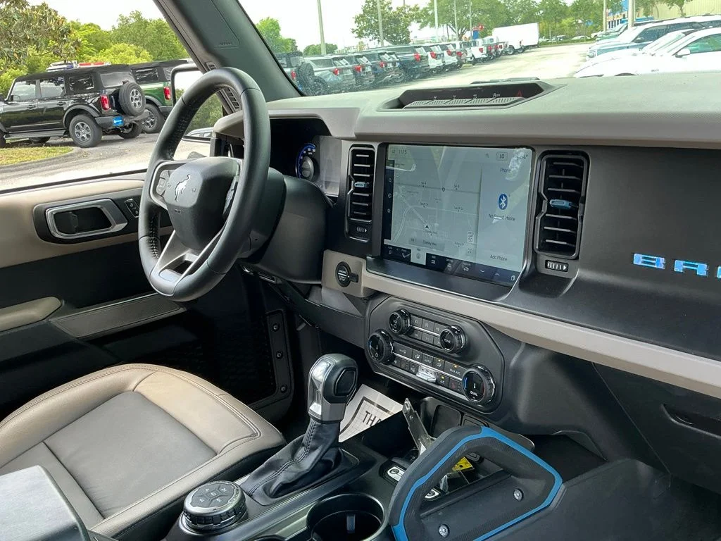 Used 2022 Blue Ford Wildtrak image 19