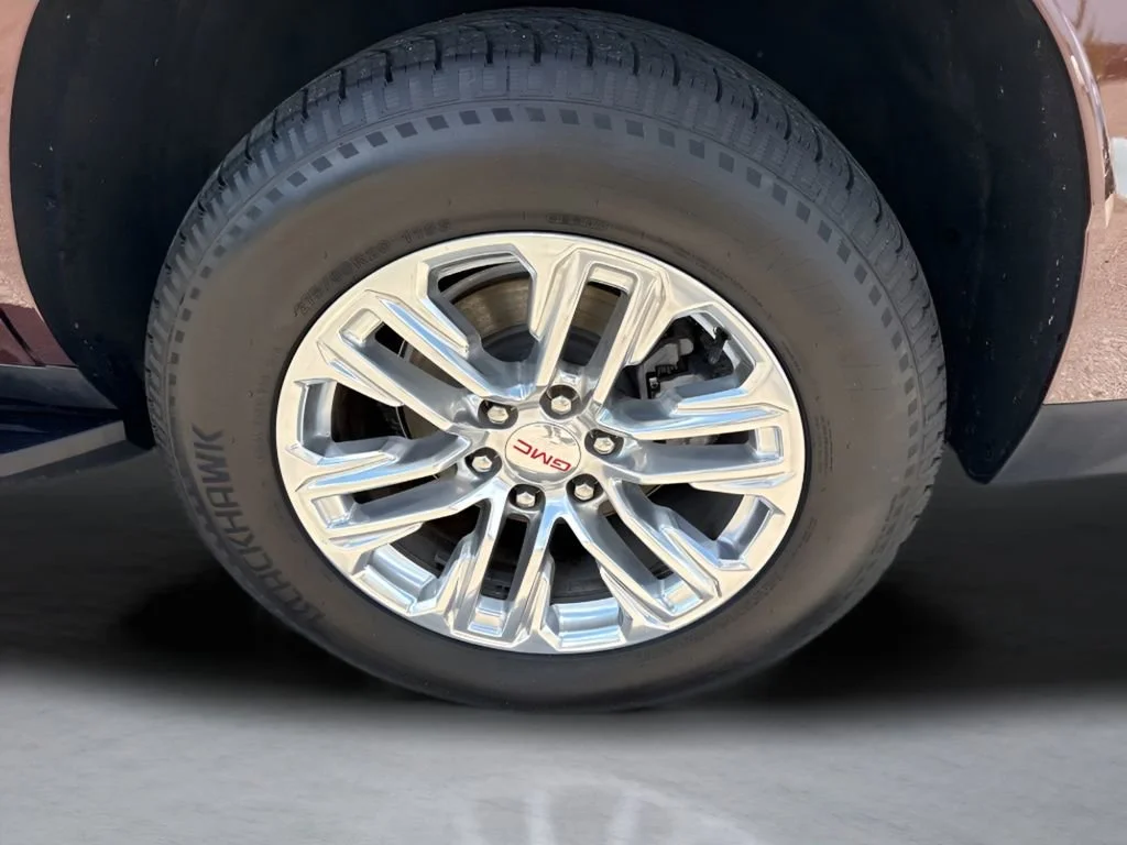 Used 2023 Redwood Metallic GMC SLT image 35