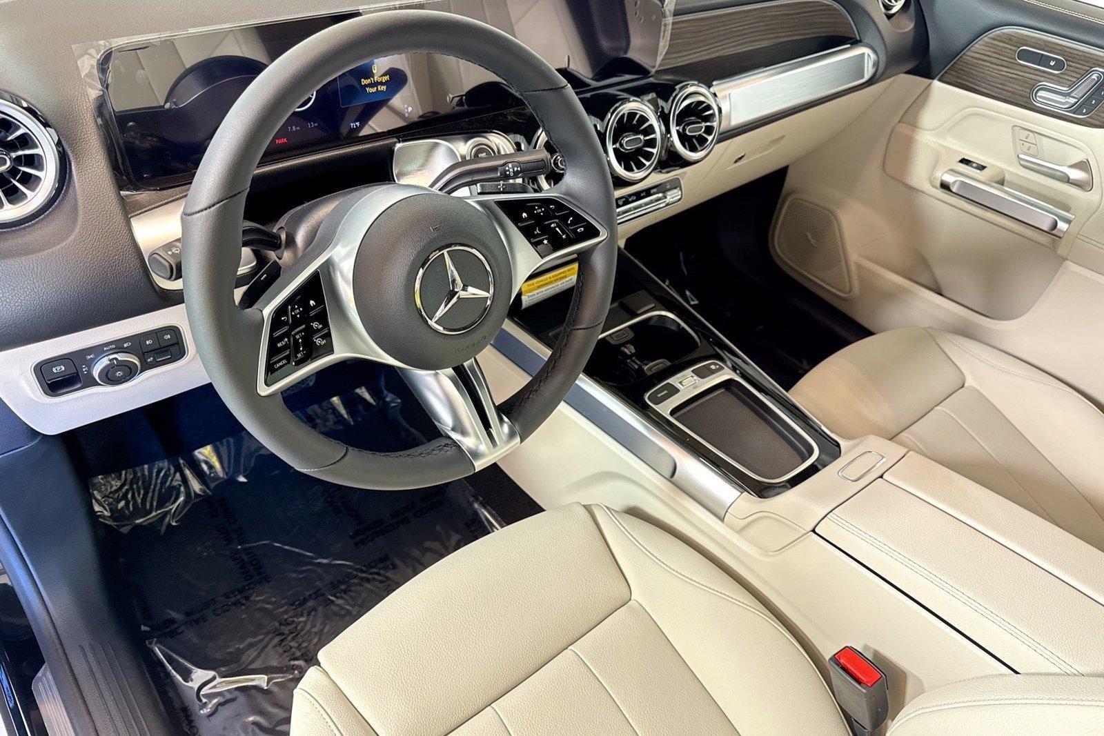 New 2026 Night Black Mercedes-Benz GLB 250 image 9