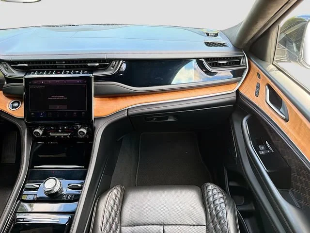 2022 Jeep Grand Cherokee Summit Reserve - Photo 18