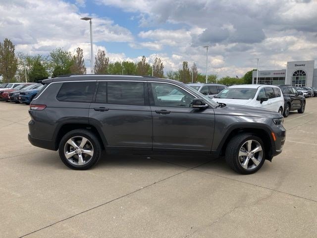 Certified Used 2022 Baltic Gray Metallic Clearcoat Jeep Limited image 4