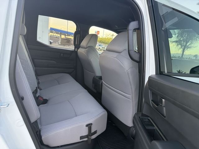 2026 Toyota Tacoma SR5 - Photo 28