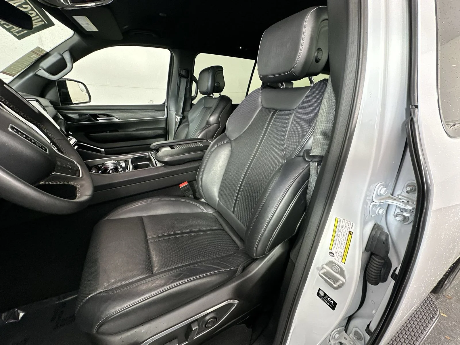 Used 2024 White Jeep Series III image 11