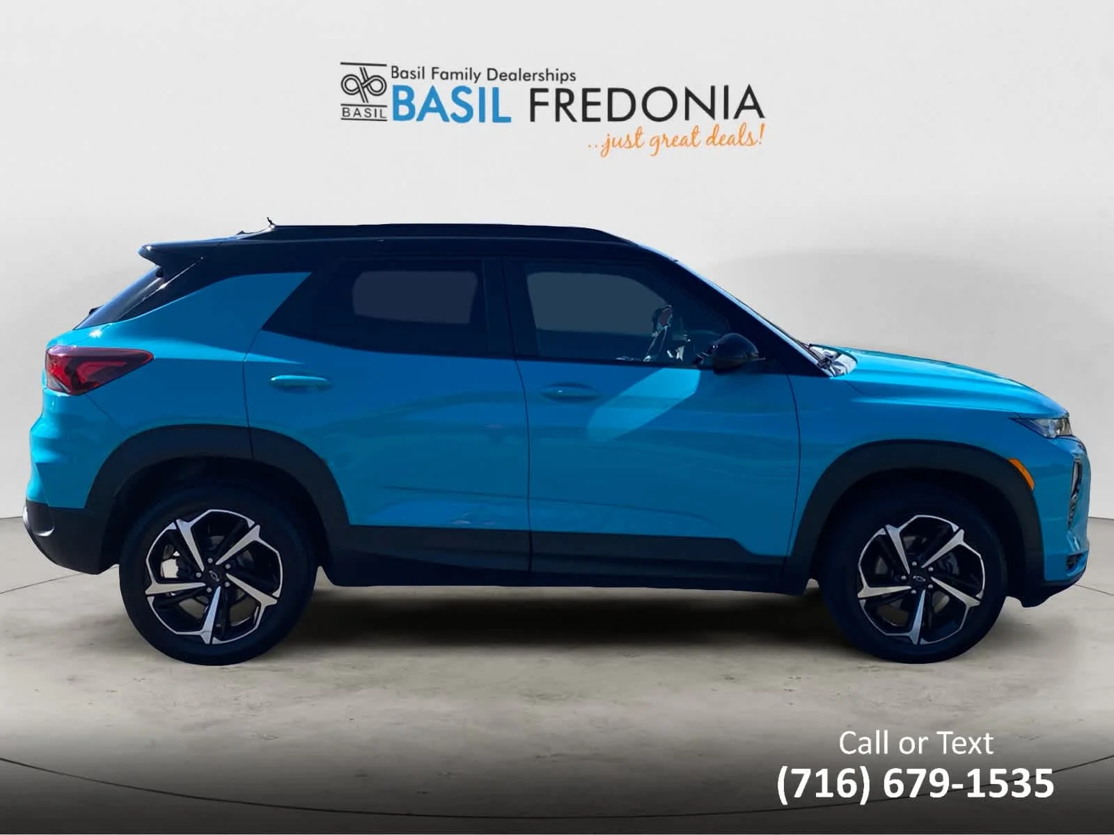 Used 2022 OASIS BLUE Chevrolet RS image 10
