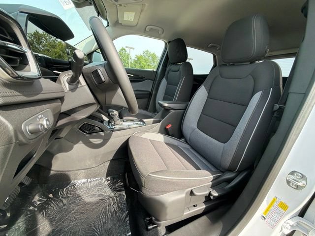 New 2026 Summit White Chevrolet LT image 12