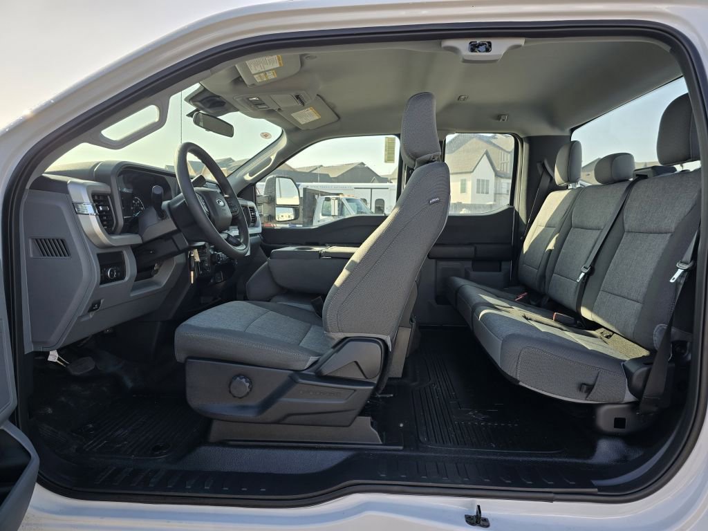 New 2026 Oxford White Ford XL image 28