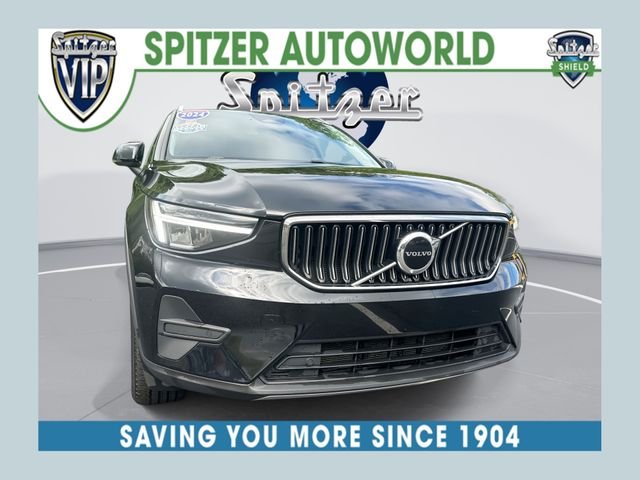 2024 Volvo XC40 B5 Core