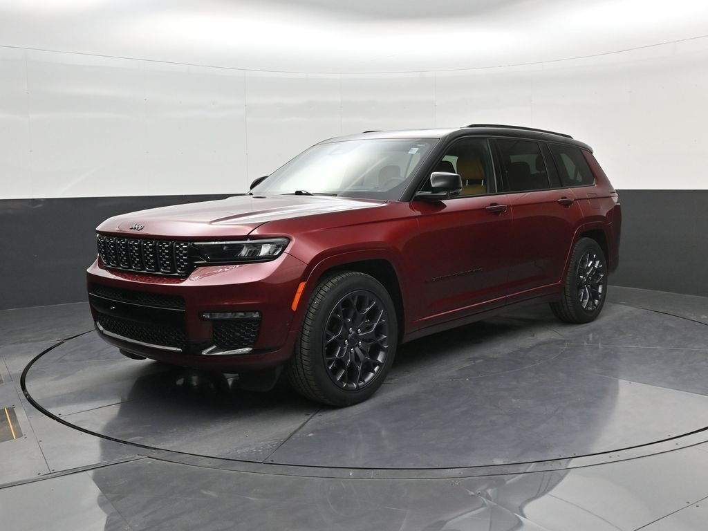 Used 2025 Red Jeep Summit Reserve image 4