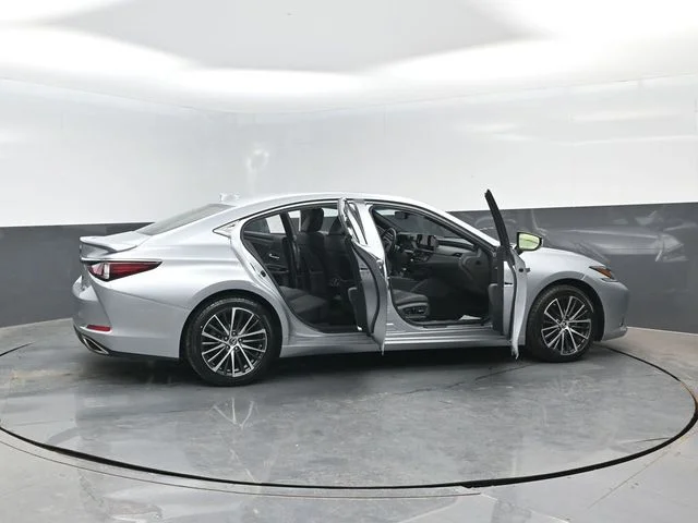 Certified Used 2024 Iridium Lexus 350 image 31