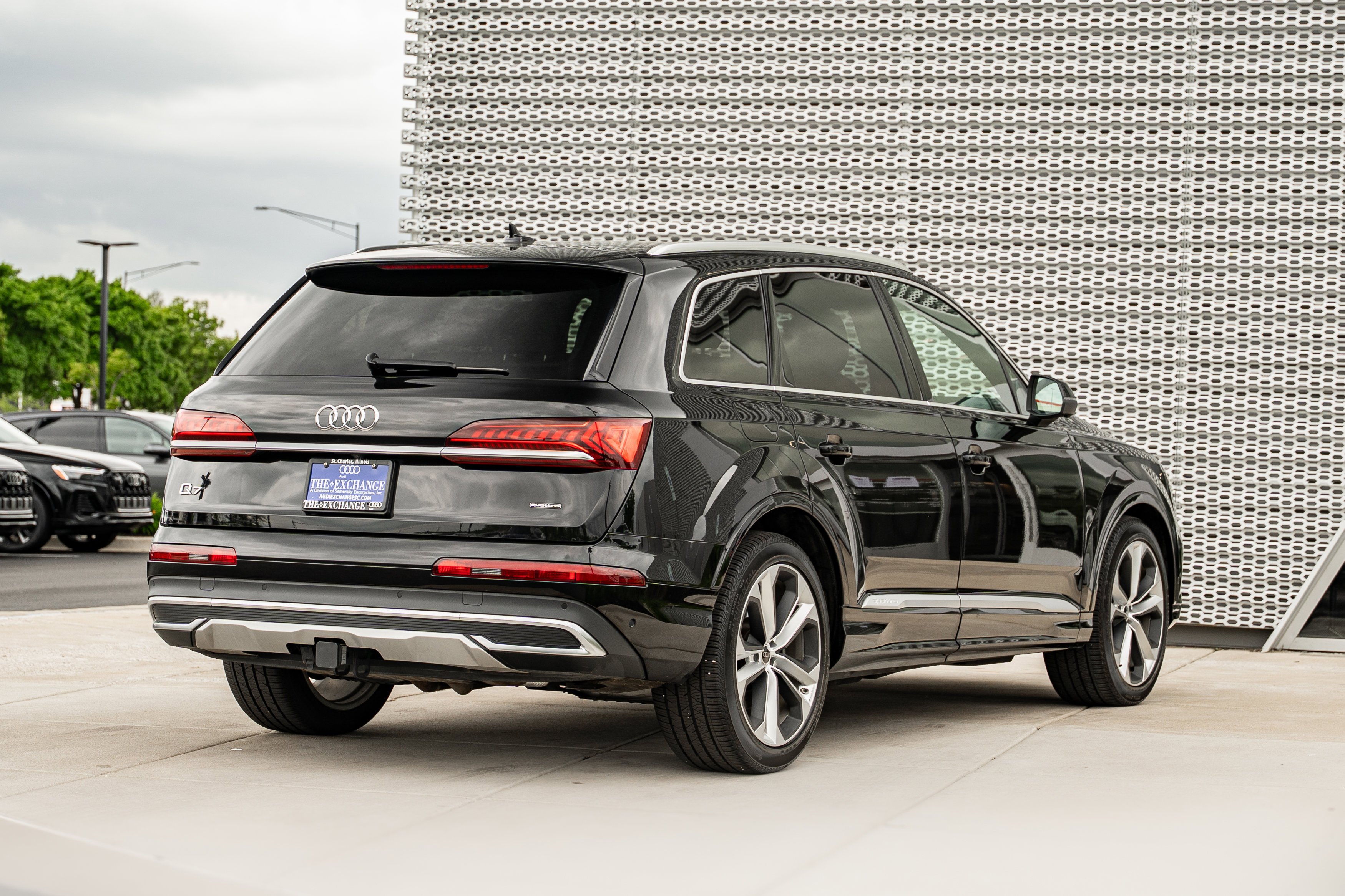 Used 2023 Mythos Black Metallic Audi Prestige image 4