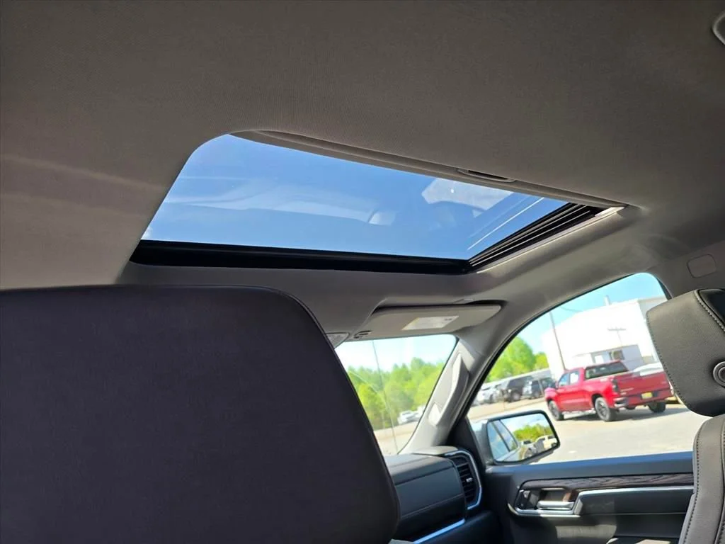 New 2026 Onyx Black GMC SLT image 7