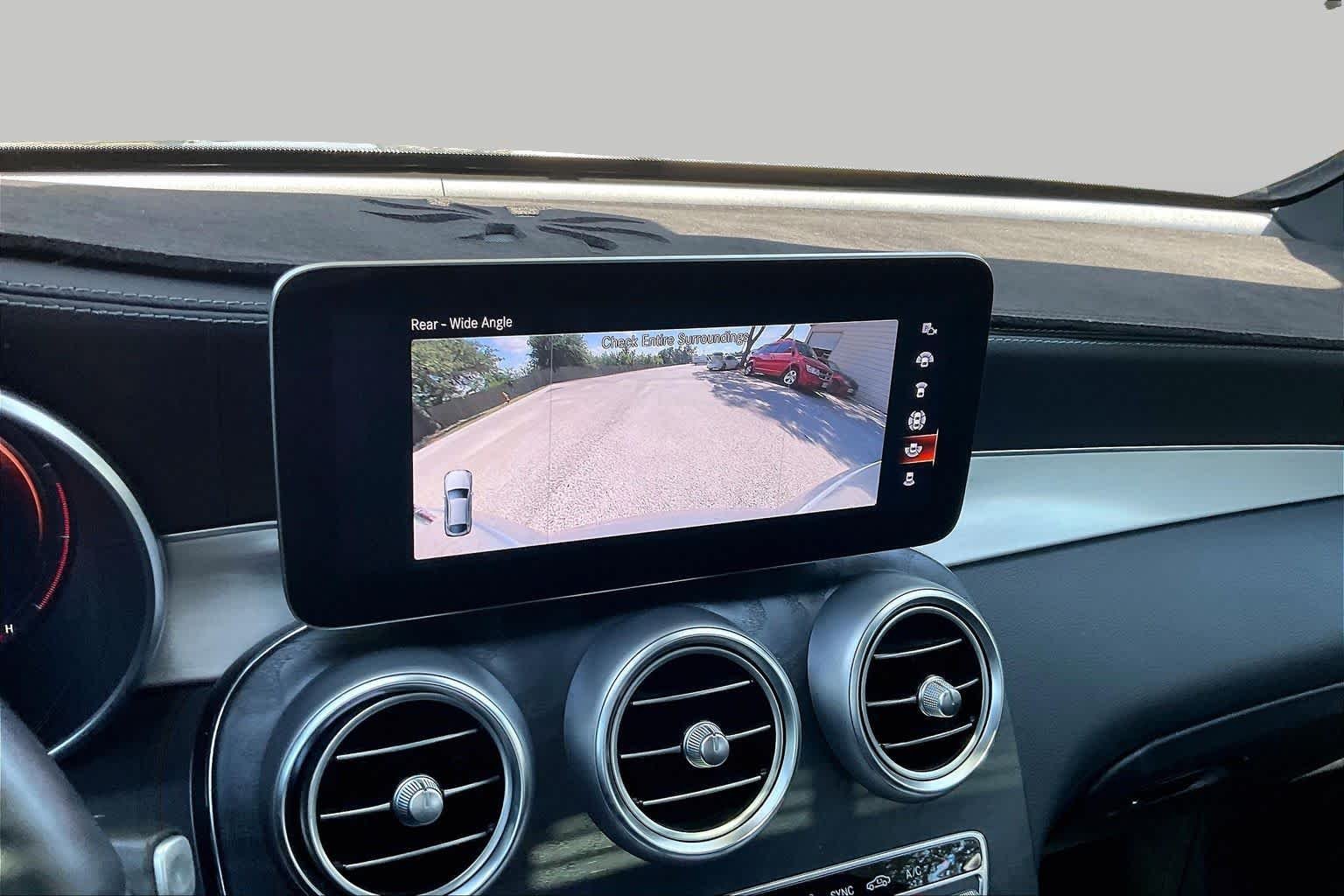 Used 2021 Cirrus Silver Metallic Mercedes-Benz GLC 300 image 28