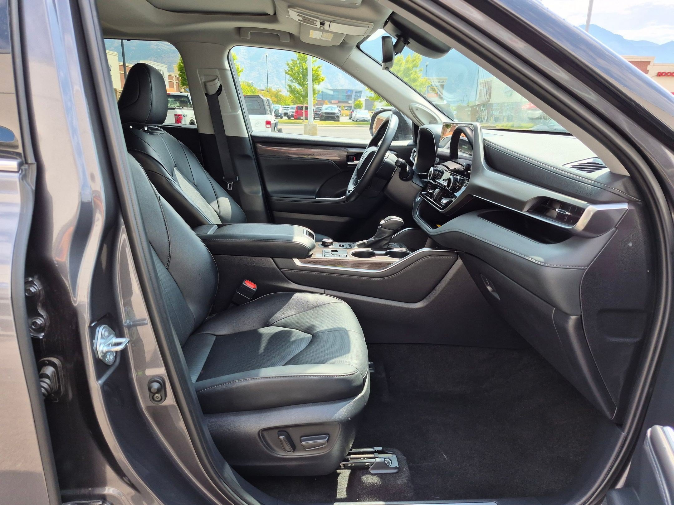 Used 2025 Magnetic Gray Metallic Toyota Limited image 33