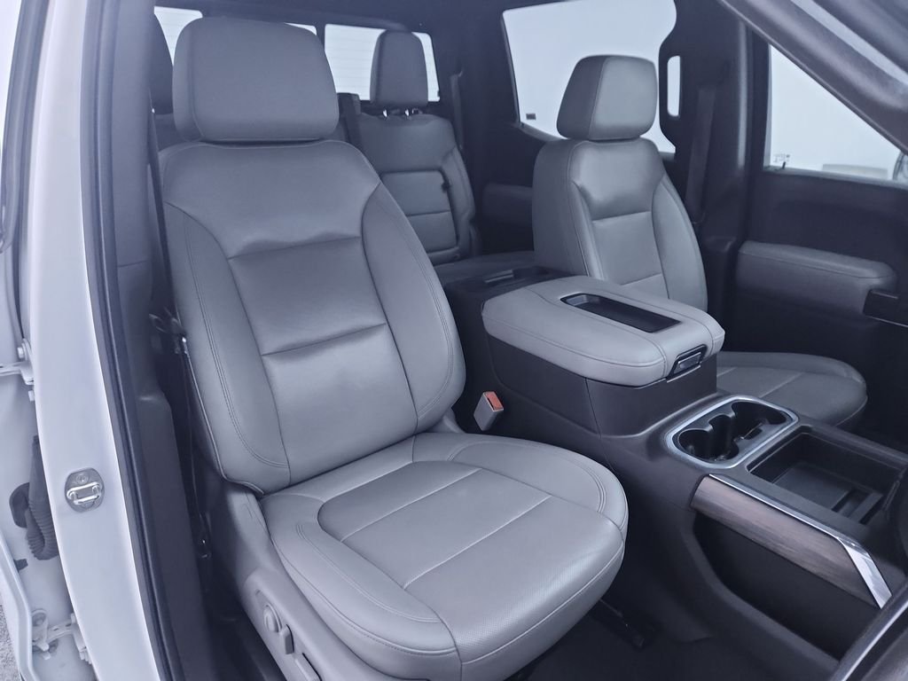 Used 2021 White GMC SLT image 21