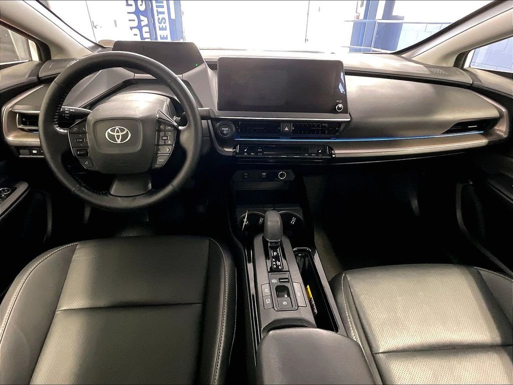 Used 2024 Beige Toyota XLE image 21