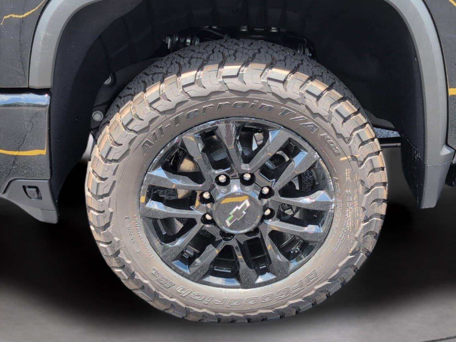 New 2026 Black Chevrolet High Country image 37