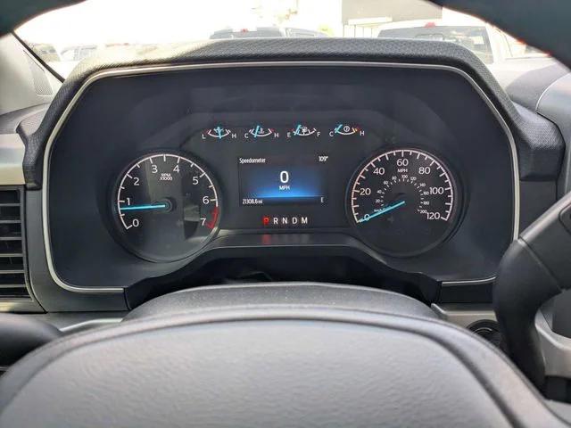 Used 2022 Oxford White Ford XLT image 22