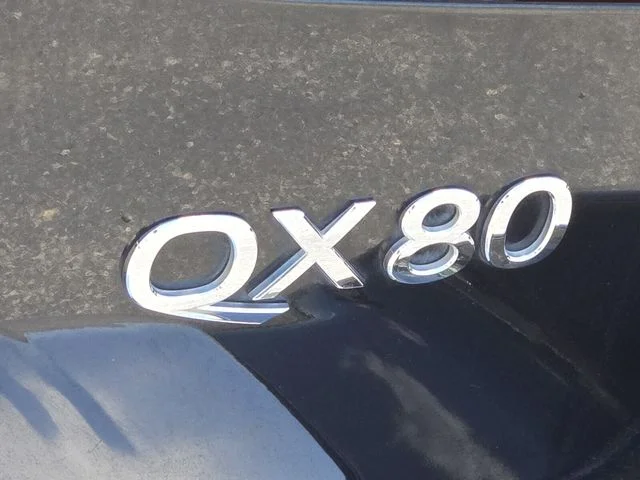 Used 2018 Black INFINITI Base image 18