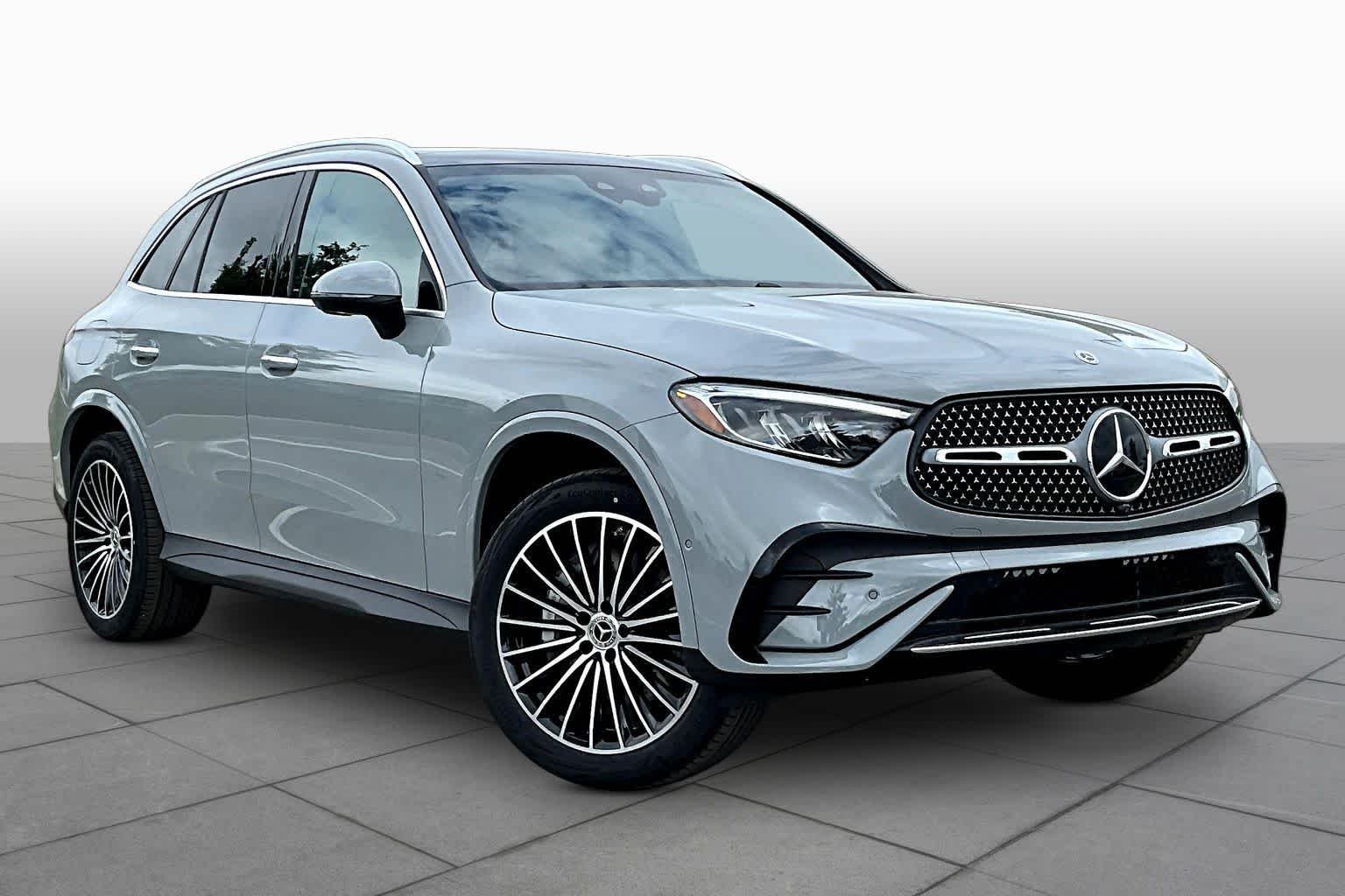 New 2026 MANUFAKTUR Alpine Grey Mercedes-Benz GLC 300 image 2