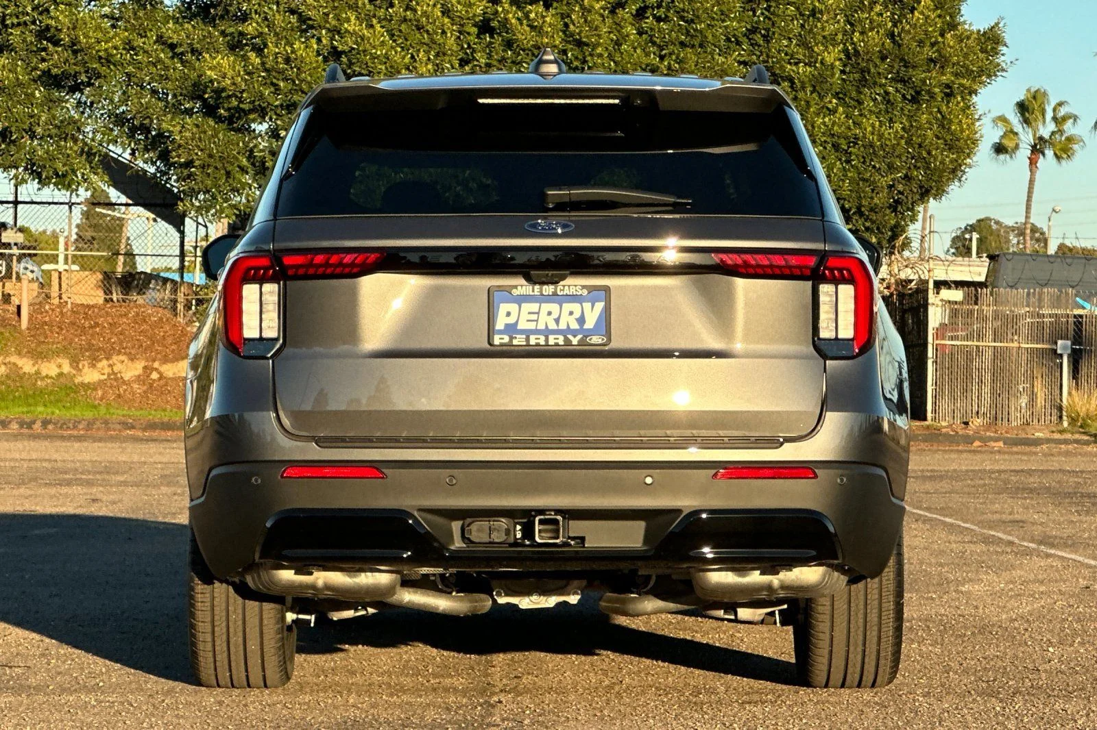 New 2026 Carbonized Gray Metallic Ford ST-Line image 5