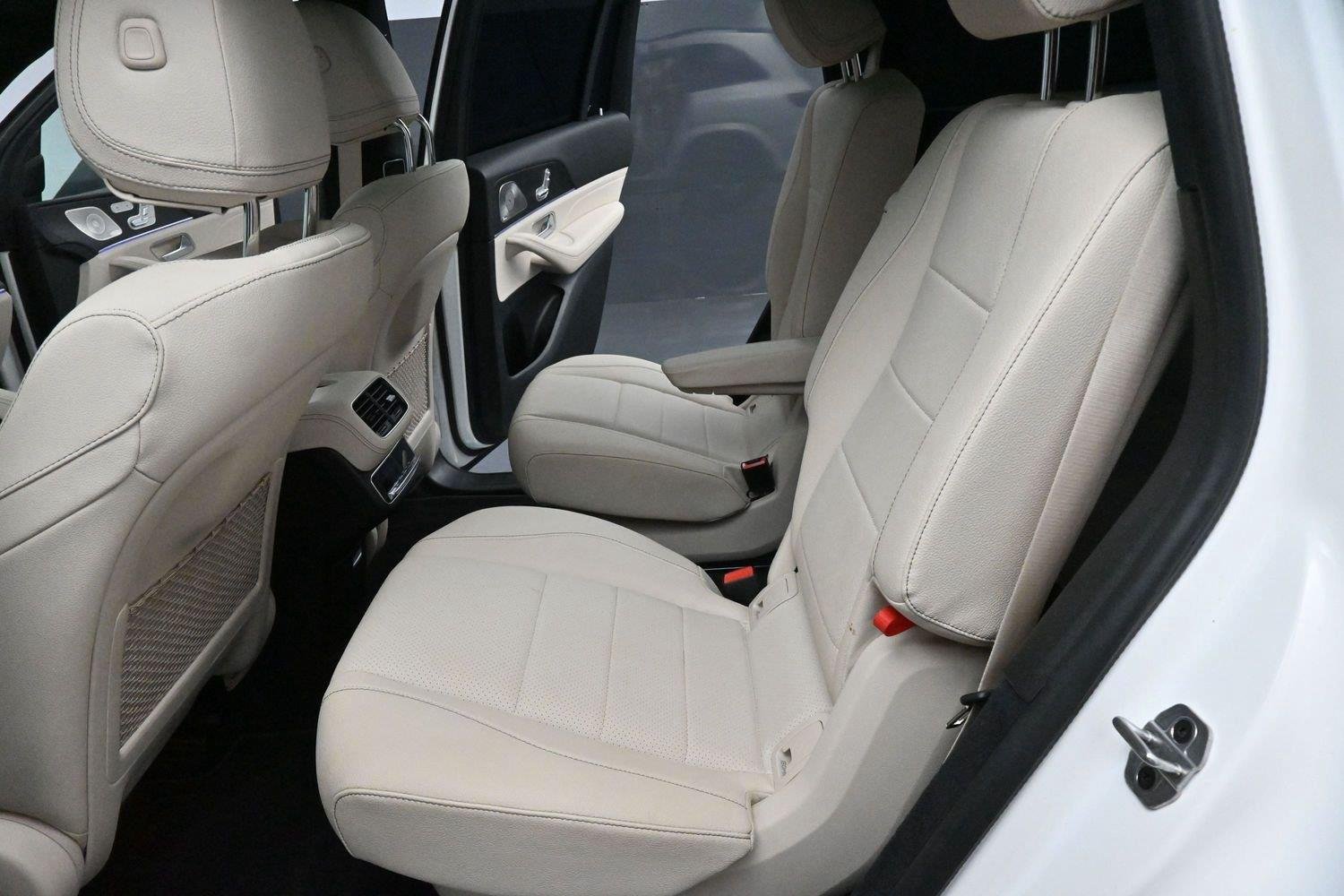 Used 2025 Polar White Mercedes-Benz GLS 450 image 36