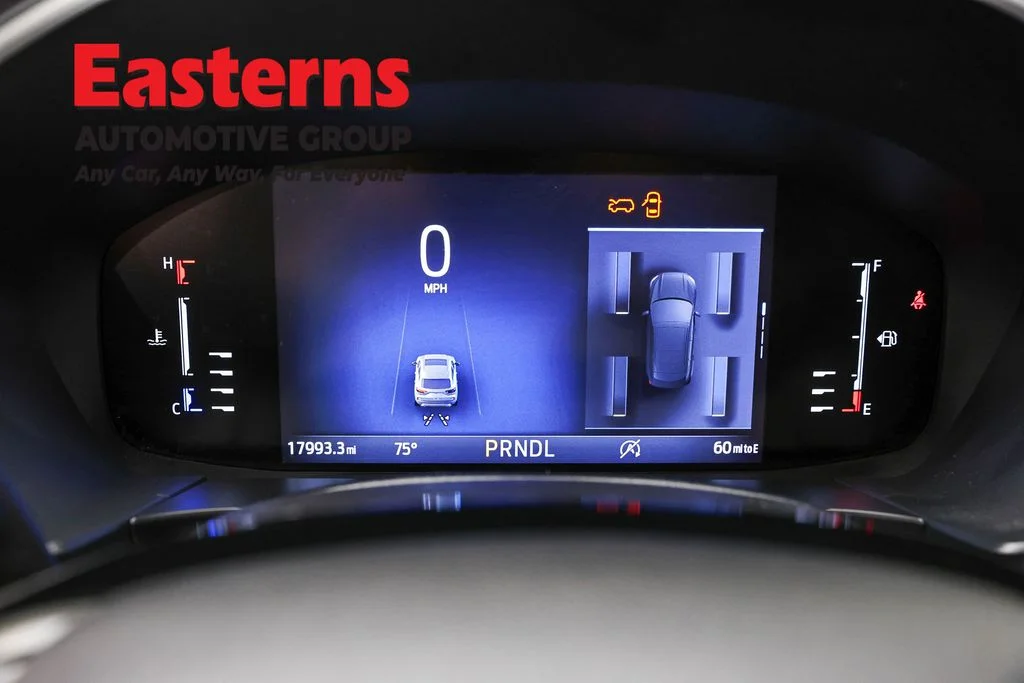 Used 2023 Red Ford Active image 18