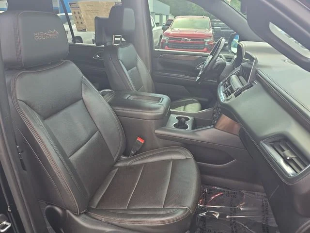 Used 2021 Black Chevrolet High Country image 11