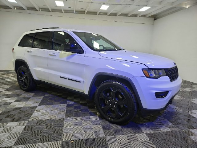 Used 2019 White Jeep Laredo image 8