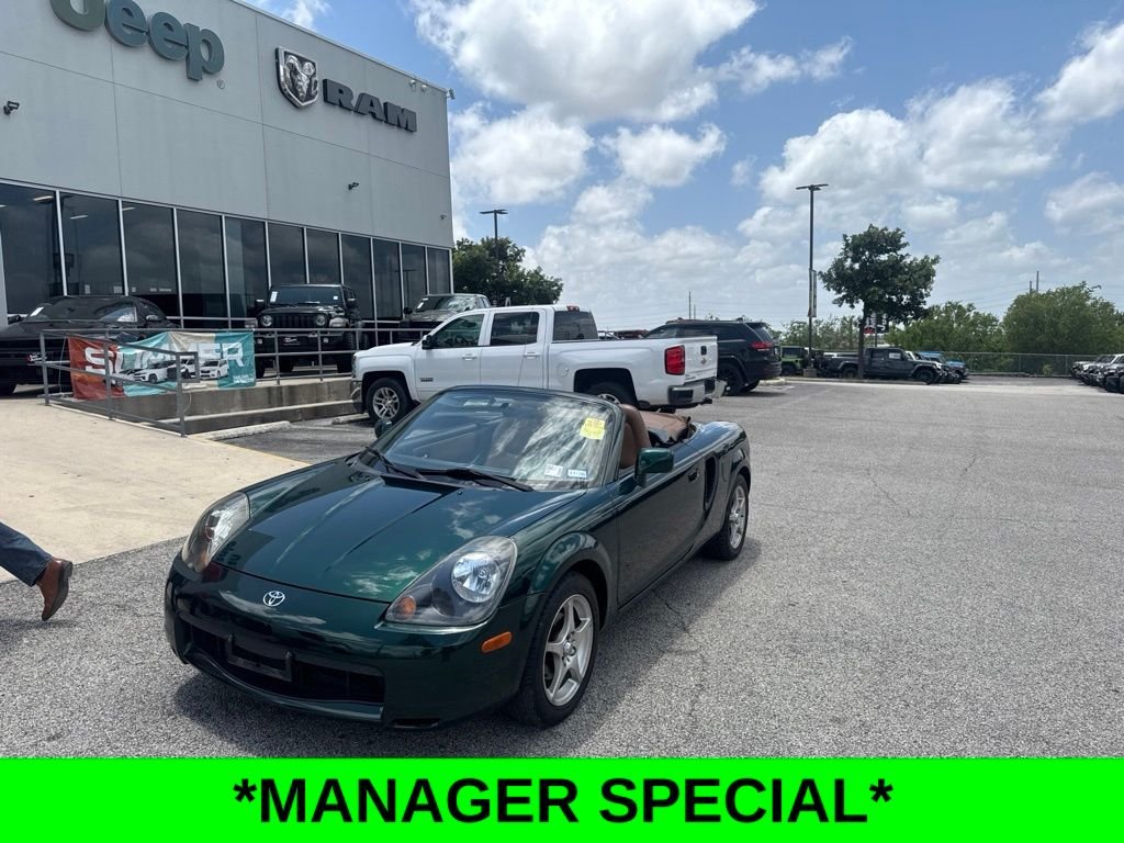 Used 2002 Green Toyota Base image 2
