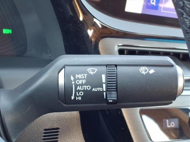 2025 Lexus ES Hybrid 300h - Photo 26