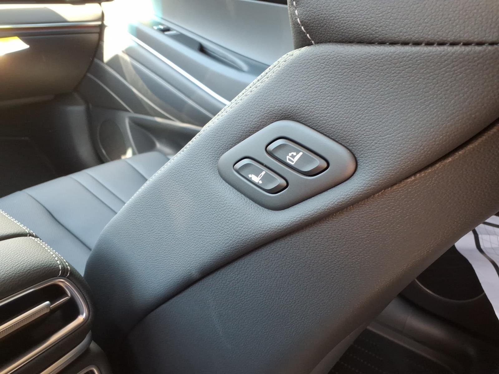 2026 GENESIS GV80 Standard - Photo 17