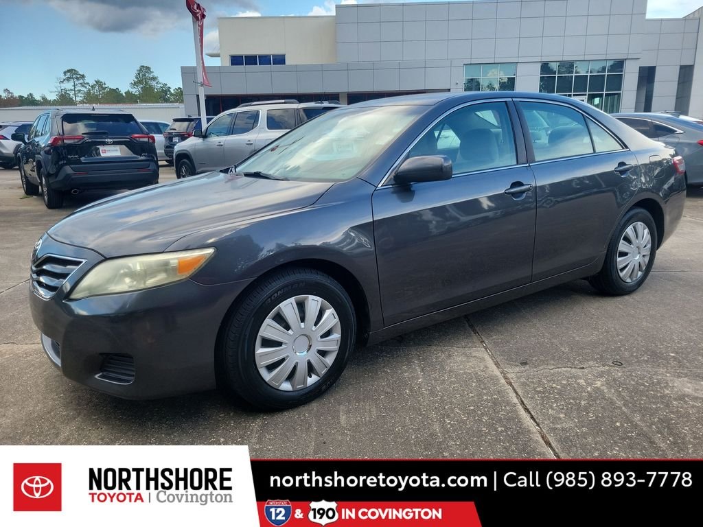 Used 2011 Gray Toyota LE image 1